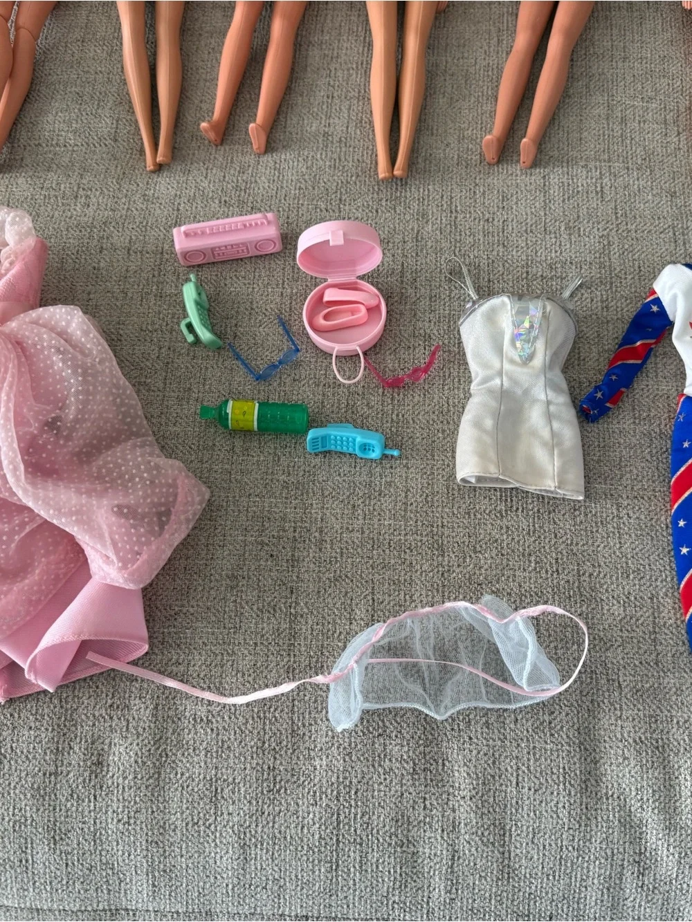 90’s Vintage Mattel Barbie Doll Lot and accessories